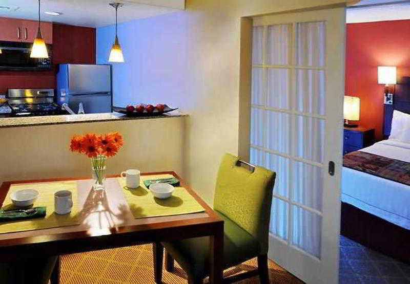 Sonesta Es Suites Dallas Central Expressway Eksteriør bilde